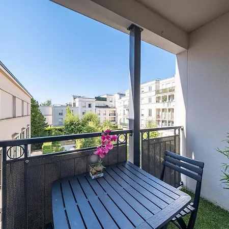 Pop Apartmán Serris